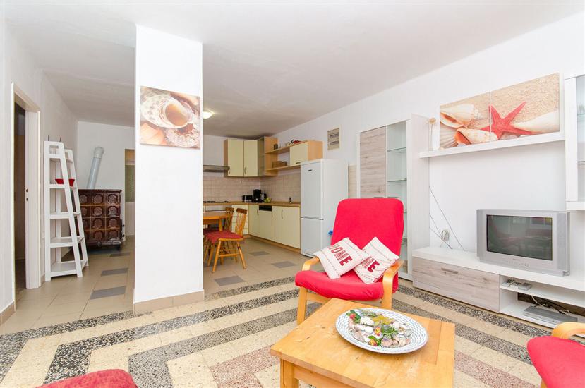 Apartment A1, for 5 persons