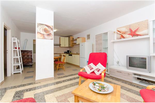 Apartment A1, for 5 persons