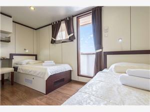 Olmissum-bedroom-Copy-2