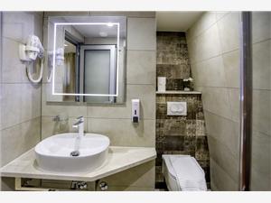 Voyage-bathroom-1