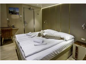 Voyage-bedroom-marital-bed
