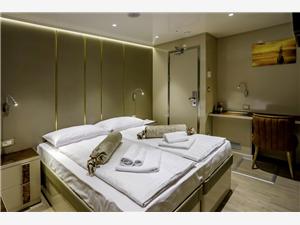 Voyage-ship-french-bed