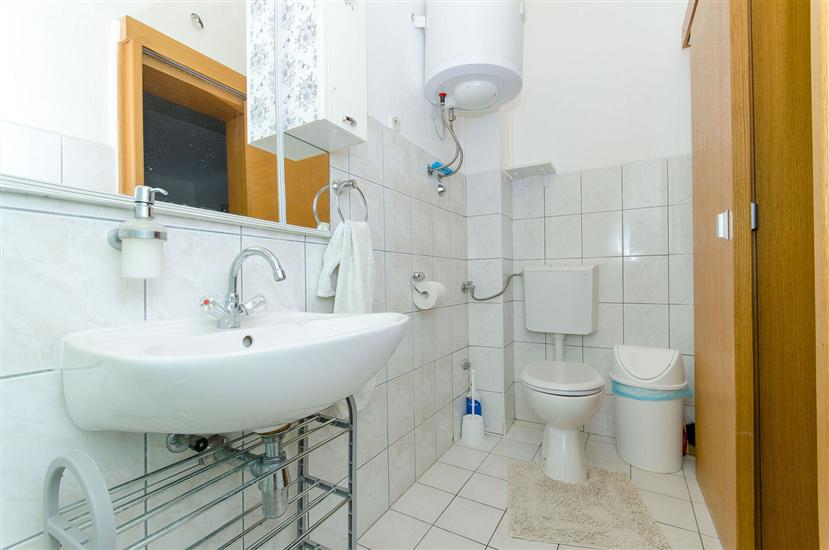 Room S1, for 2 persons