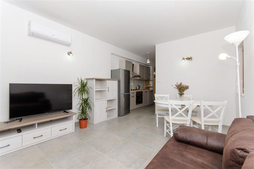 Apartment A1, for 3 persons