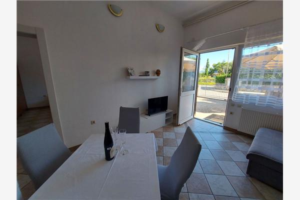 Apartment A2, for 3 persons