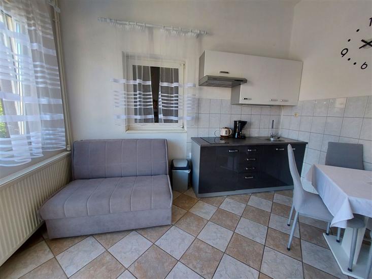 Apartment A2, for 3 persons