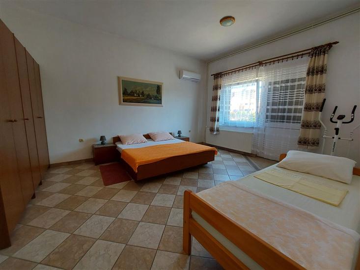 Apartment A2, for 3 persons