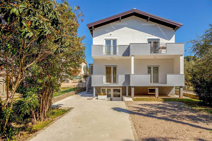 Apartmaj Lea