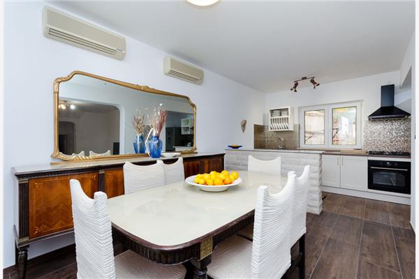 Apartment A1, for 8 persons