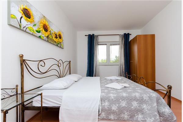 Apartment A1, for 8 persons