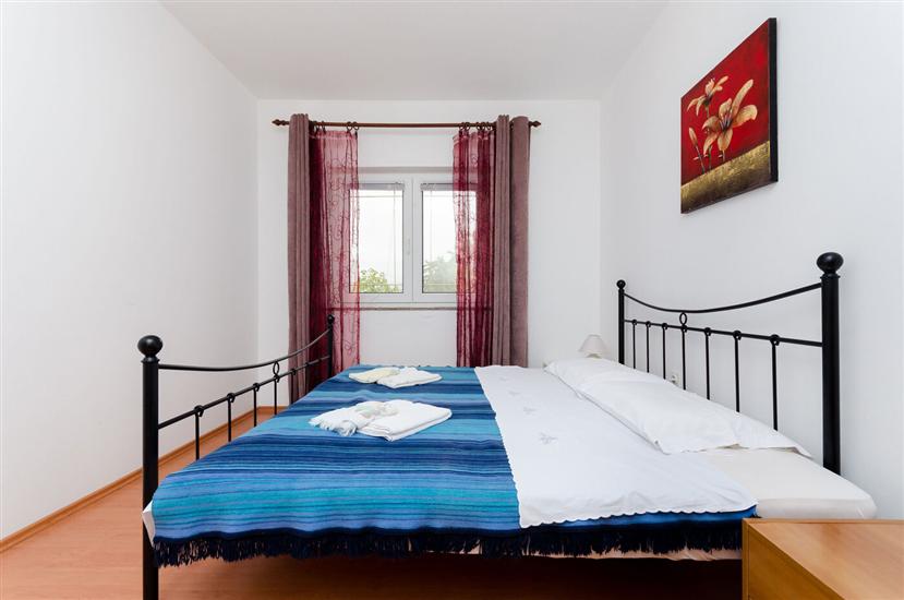 Apartment A1, for 8 persons