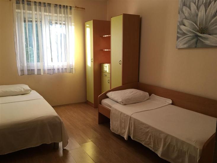 Apartment A1, for 8 persons