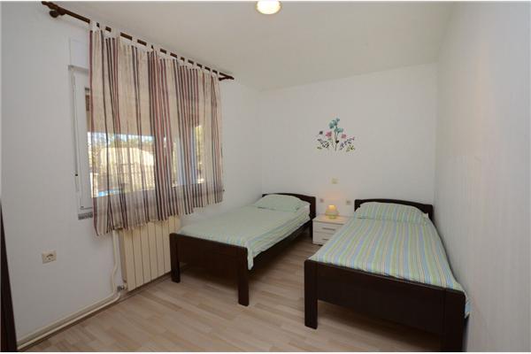 House K1, for 8 persons