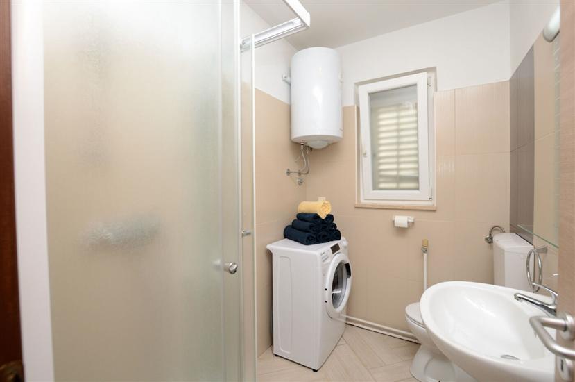 House K1, for 8 persons