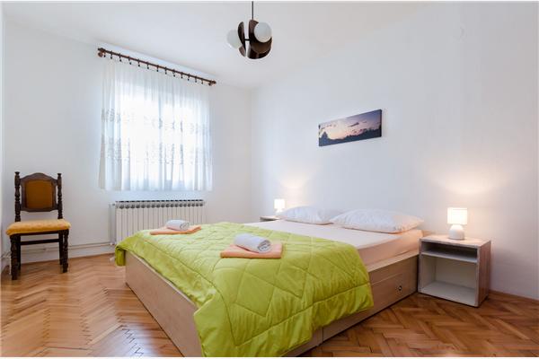 Apartment A1, for 5 persons