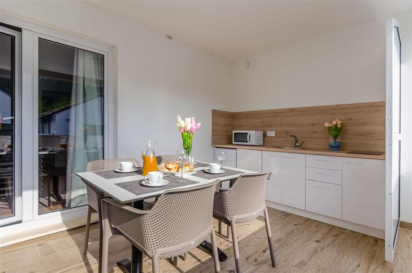 Apartment A2, for 4 persons