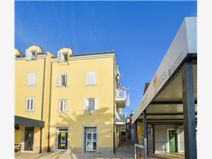 Beachfront accommodation Zadar riviera,BookEmilFrom 108 €