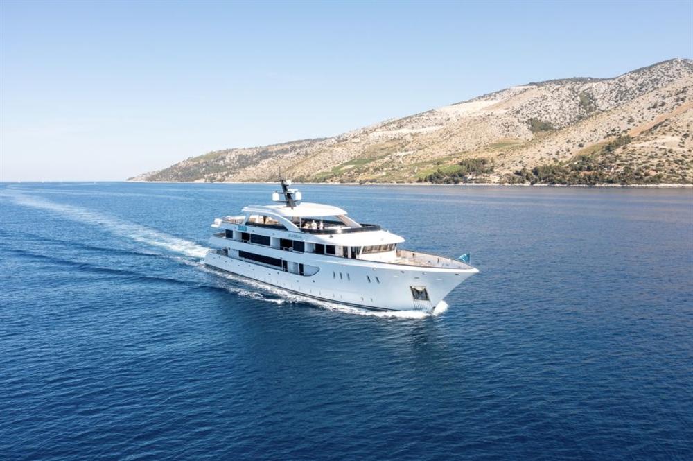 Aurelia-luxury-ship-front-view