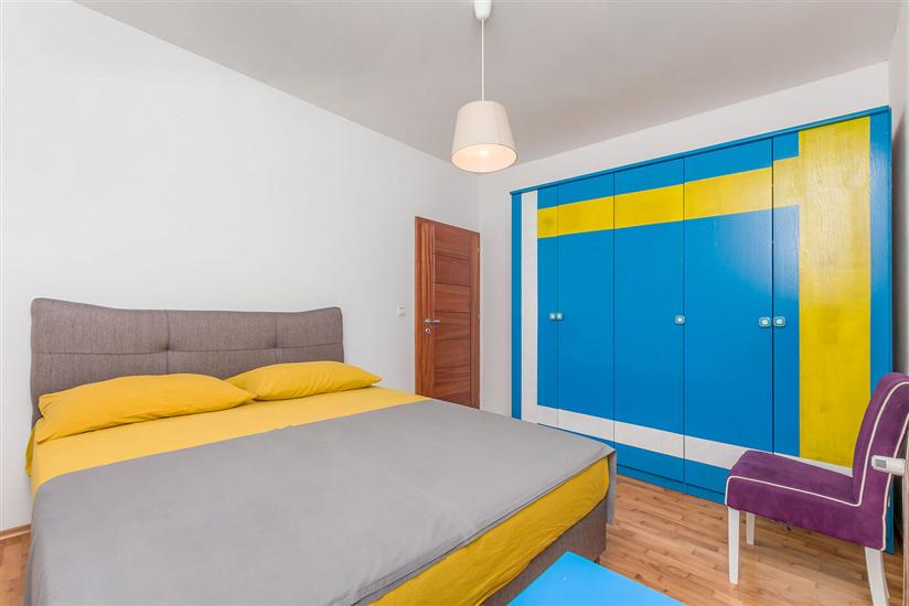 Apartment A1, for 5 persons