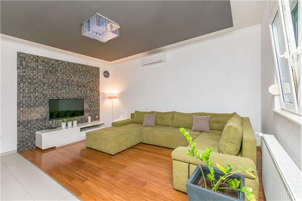 Apartment A1, for 5 persons