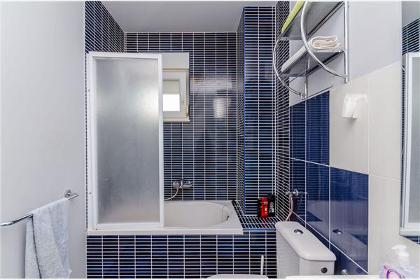 Apartment A1, for 5 persons