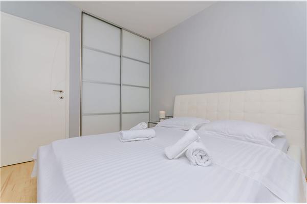 Apartment A1, for 5 persons