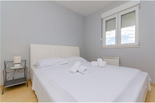 Apartment A1, for 5 persons