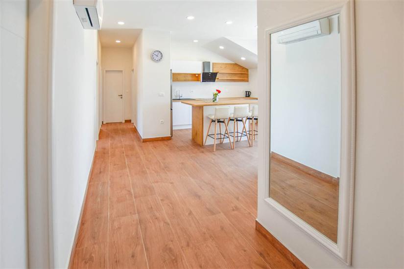 Apartment A1, for 8 persons