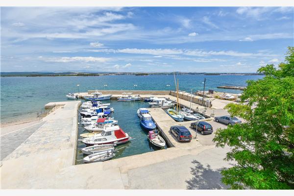 Apartment A1, for 8 persons