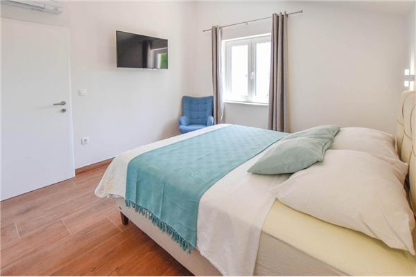 Apartment A1, for 8 persons