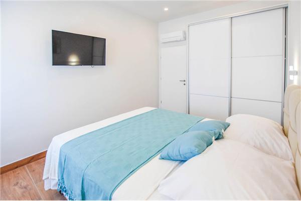 Apartment A1, for 8 persons