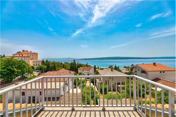 Apartment A4, for 6 persons