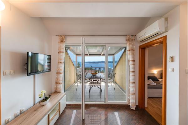 Apartment A4, for 6 persons