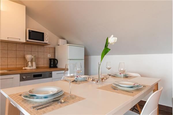 Apartment A4, for 6 persons