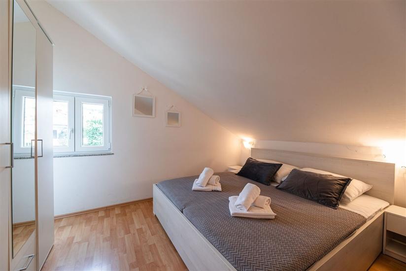 Apartment A4, for 6 persons