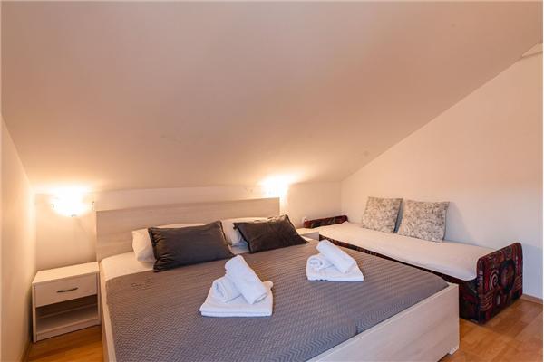 Apartment A4, for 6 persons