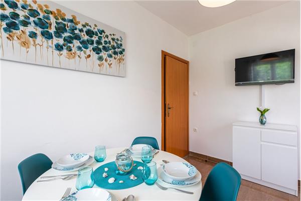 Apartment A5, for 5 persons