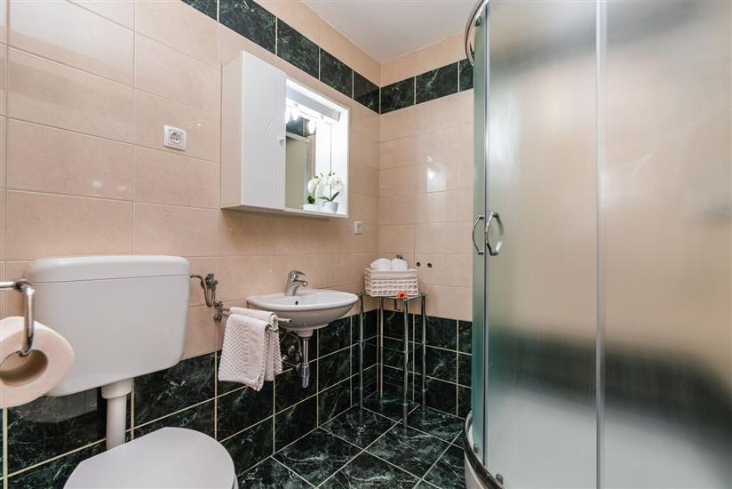 Apartment A6, for 4 persons