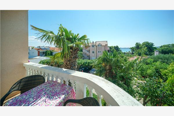 Apartment A6, for 7 persons