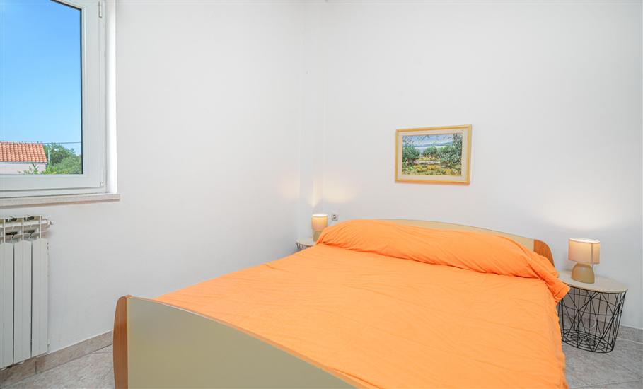 Apartment A6, for 7 persons