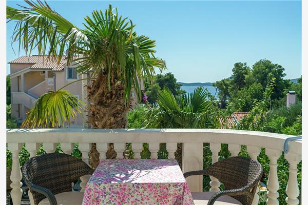 Apartment A6, for 7 persons