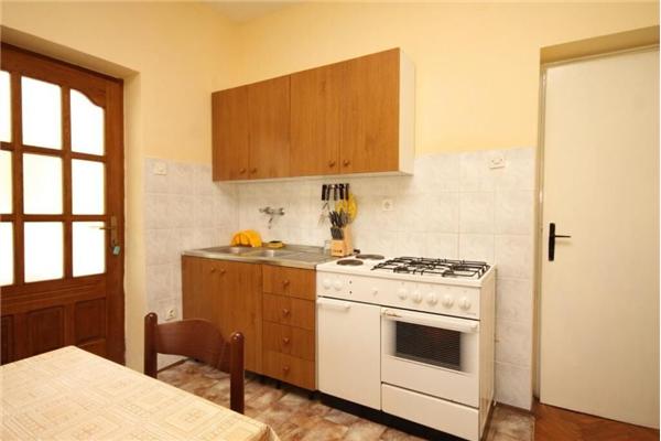 Apartment A1, for 5 persons
