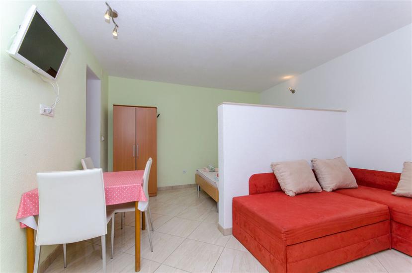 Apartment A4, for 3 persons