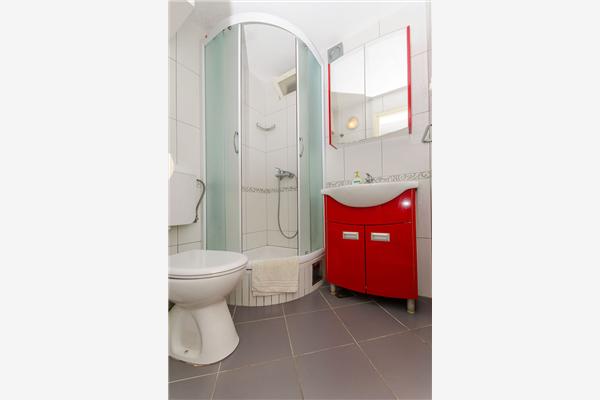 Apartment A4, for 3 persons