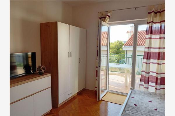 Apartment A1, for 6 persons