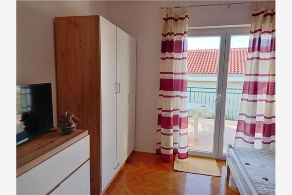Apartment A1, for 6 persons