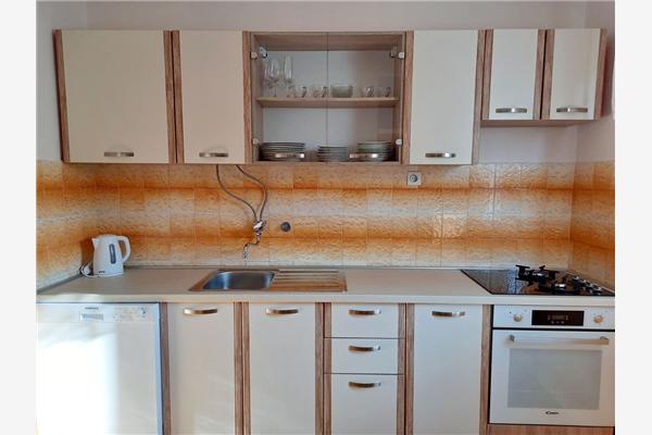 Apartment A1, for 6 persons