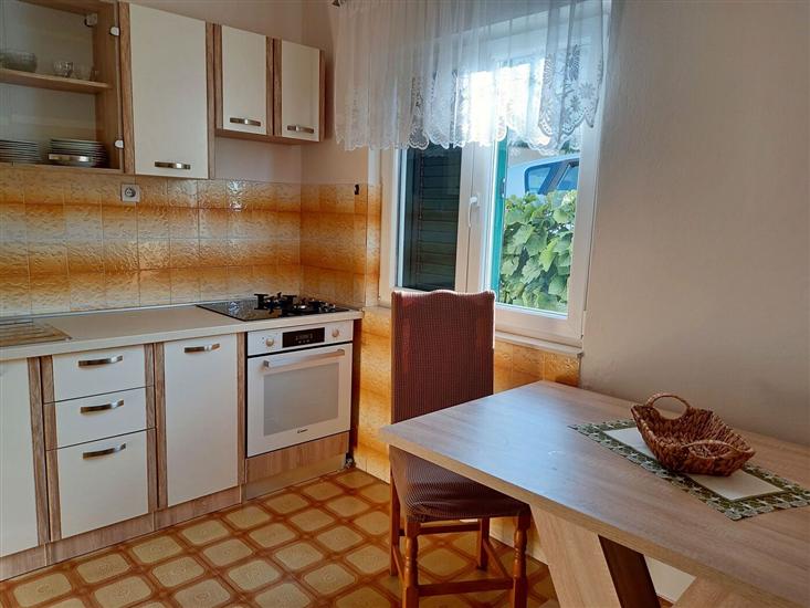 Apartment A1, for 6 persons