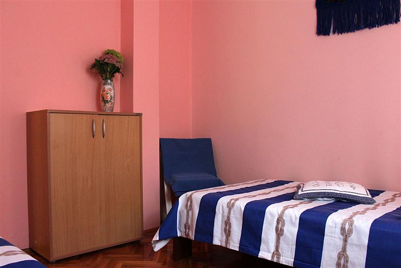 Apartment A1, for 6 persons