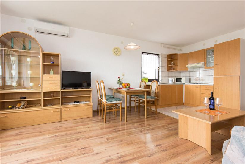 Apartment A1, for 4 persons